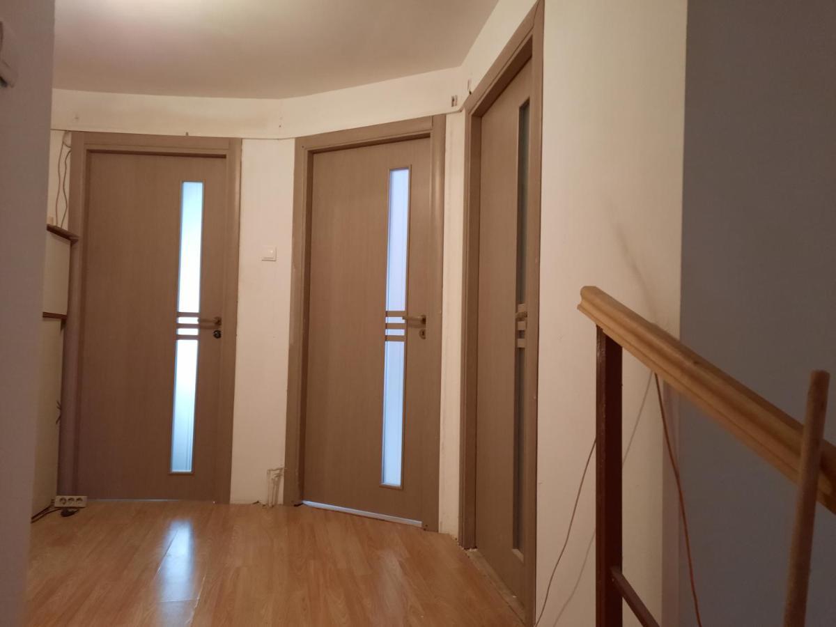 Hotel Casa Cu Curte Braşov Esterno foto